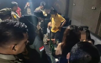 Satpol PP Padang Sisir Hiburan Malam hingga Subuh, 11 Perempuan Diamankan