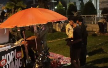 Patroli Malam Satpol PP Padang: 51 Barang Bukti Diamankan, PKL hingga Muda-Mudi Ditertibkan
