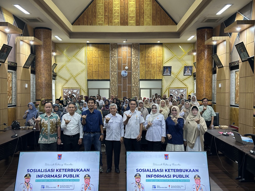 Dorong Transparansi Informasi Sekolah Pemko Padang Edukasi Kepala Sekolah SMP Tekan Hoaks
