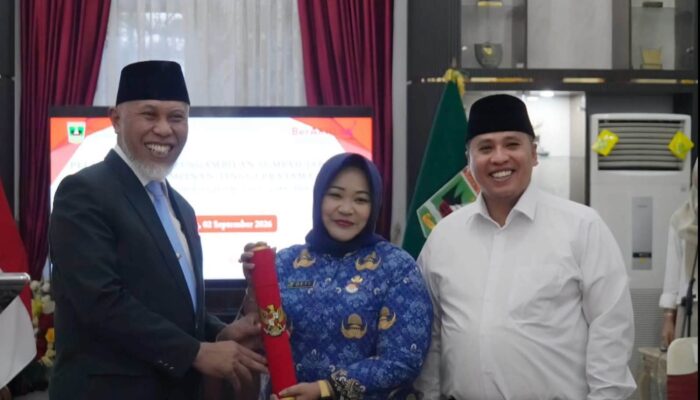 Dilantik Jadi Kepala DLH Sumbar, Kuartini Deti Putri Tetap Emban Amanah Pj Sekdako Padang Panjang