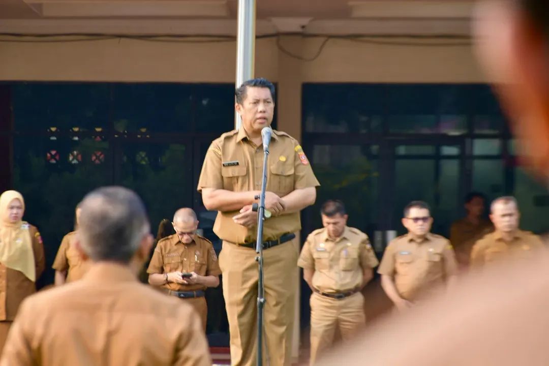 Abu Vulkanik dan Kabut Asap Mengancam, Sekda Agam Ingatkan ASN Jaga Kesehatan