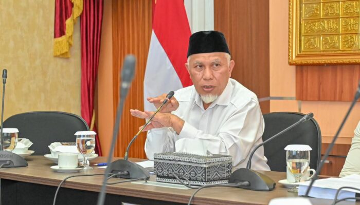 Gubernur Mahyeldi Perketat Etika ASN Sumbar, Pertemuan Berdua di Ruang Tertutup Jadi Sorotan