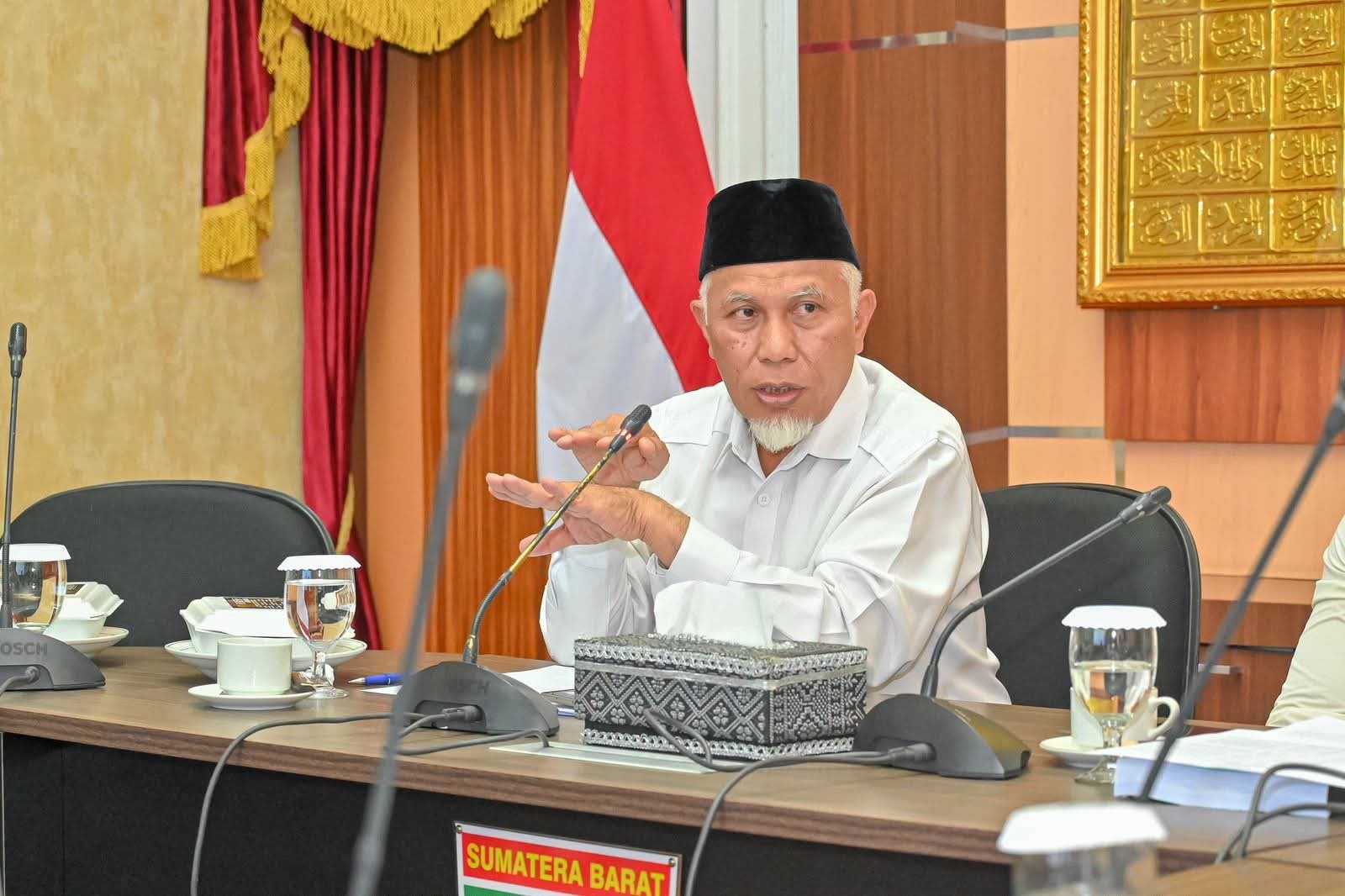 Gubernur Mahyeldi Perketat Etika ASN Sumbar, Pertemuan Berdua di Ruang Tertutup Jadi Sorotan