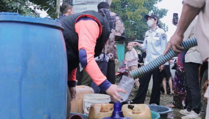 Kekeringan Meluas di Dharmasraya, 13.554 KK di 106 Jorong Krisis Air Bersih