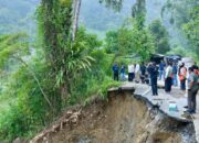 Hujan Lebat Picu Longsor, Jalan Provinsi di Palembayan Lumpuh Total