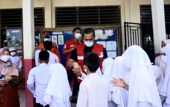 6.500 Masker Dibagikan, Wabup Ihpan Ajak Warga Pasaman Barat Wajib Pakai Masker