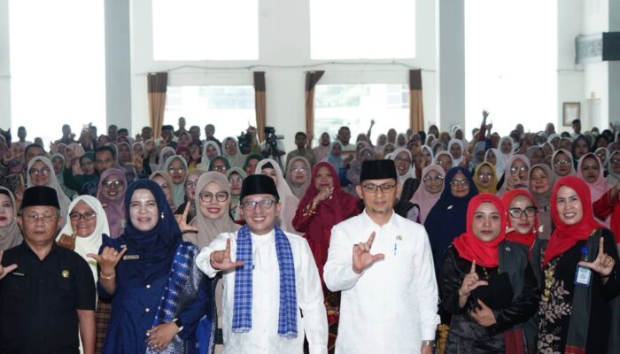 Eka Putra Dorong Guru Tanah Datar Kuasai Literasi Digital, Pahami Psikologi Siswa