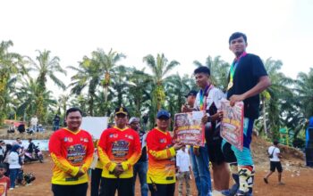 Pasbar Panaskan Mesin Porprov XVI, Seleksi Grasstrack Jaring Pebalap Terbaik