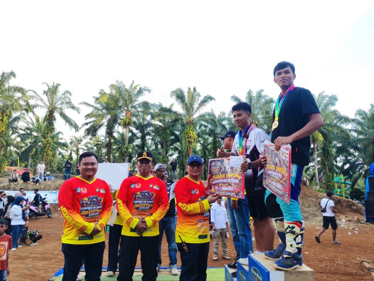 Pasbar Panaskan Mesin Porprov XVI, Seleksi Grasstrack Jaring Pebalap Terbaik