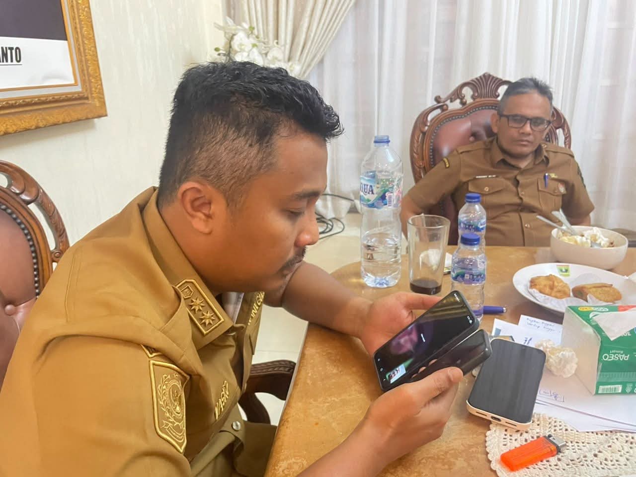 Longsor Arosuka Putus Dua Akses Jalan, Wagub Vasko Minta Alat Berat Segera Diturunkan