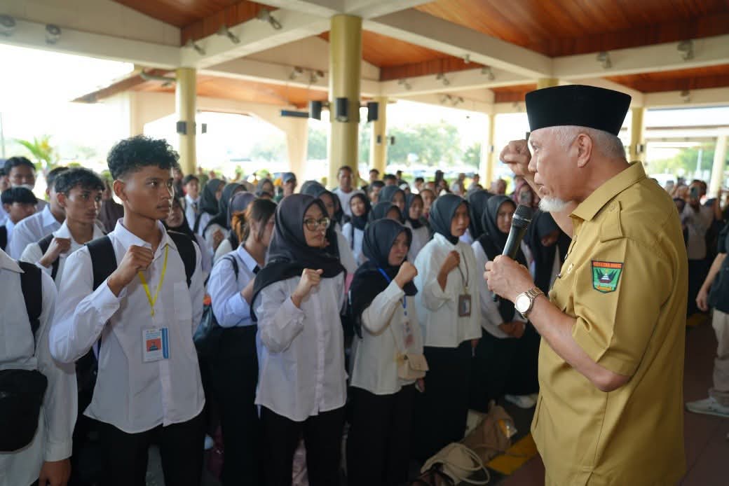 340 Anak Sumbar Kuliah Gratis Lewat Beasiswa Sawit, Mahyeldi Beri Pesan Tegas