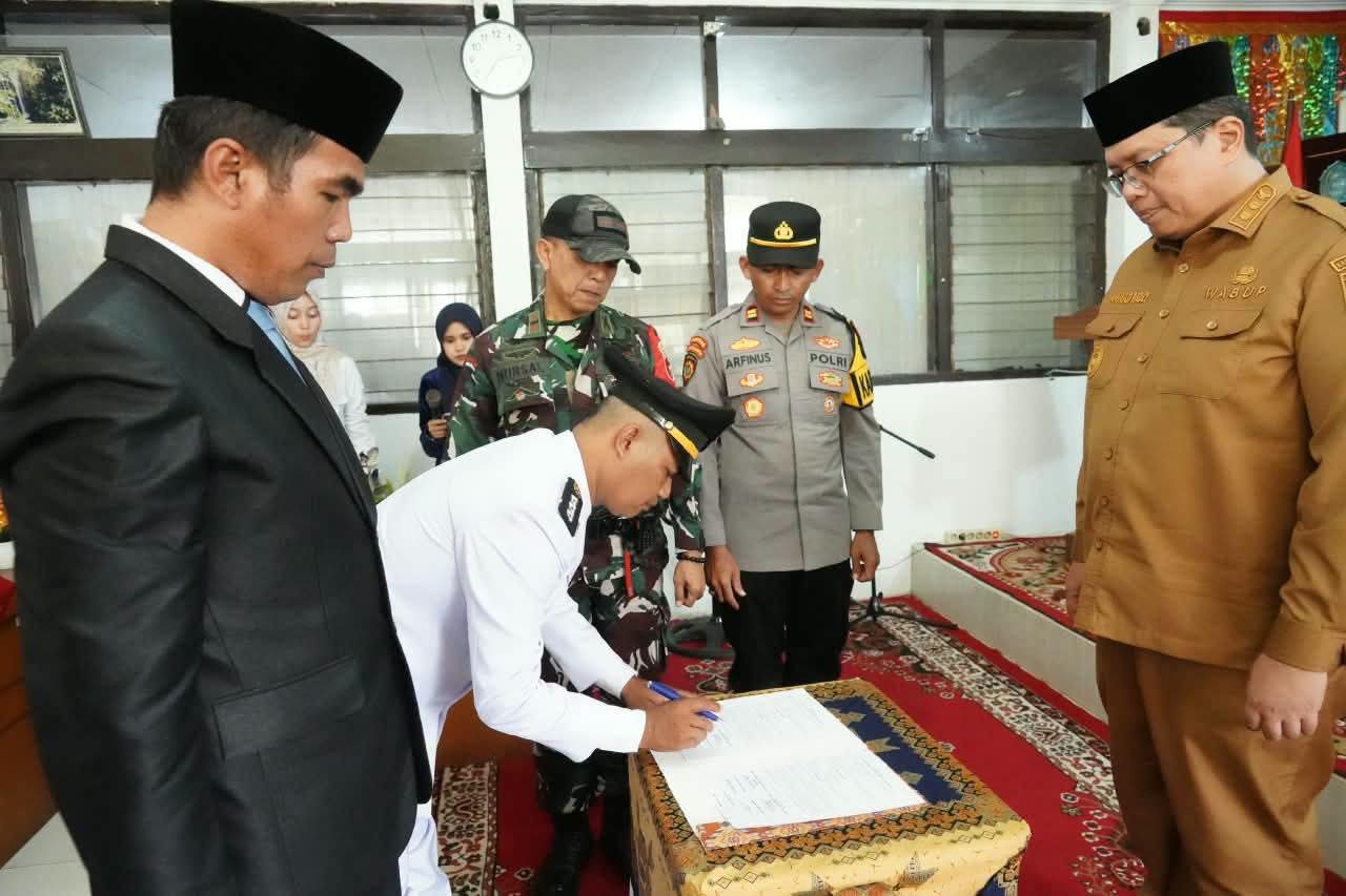 Ahmad Efendi Gantikan Mulkhairi, Wabup Minta Camat Baru Rangkul Masyarakat Sungai Tarab