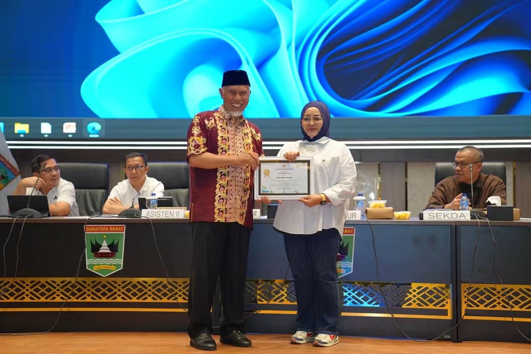 16 OPD Sumbar Raih Predikat A SAKIP Tiga Tahun Berturut-turut, Mahyeldi Beri Penghargaan