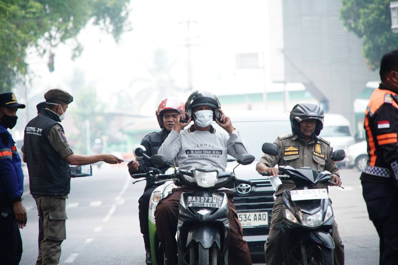Tanah Datar Dikepung Asap Pekat: 2.589 Warga Kena ISPA, Sapi Mati, Porprov Sumbar Terancam Batal!