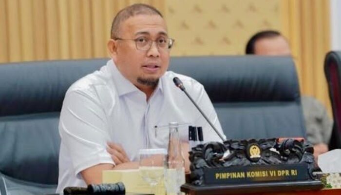 Andre Rosiade Desak KAI Perjelas Impor Kereta dan Percepat Aktivasi Jalur KA Sumbar