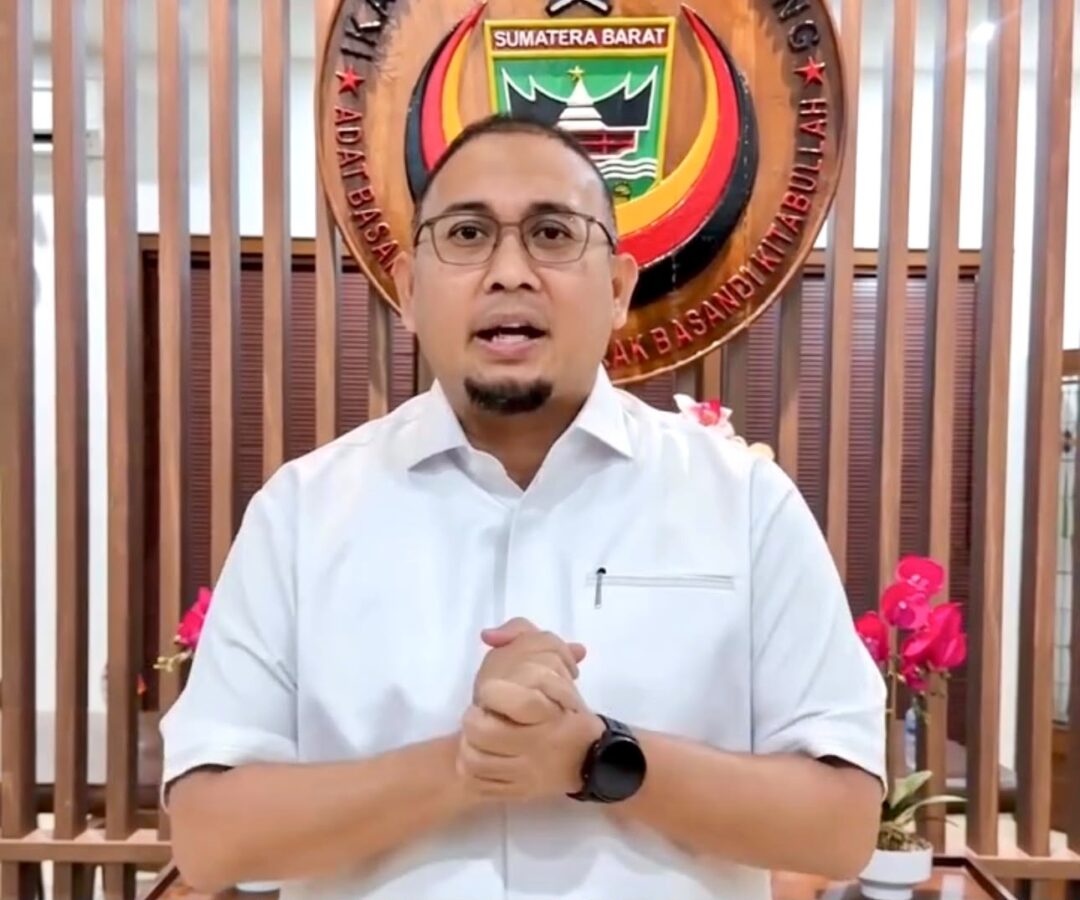 Andre Rosiade: Tiket Semen Padang FC vs PSPS Riau Gratis, Mari Merahkan Stadion Patriot