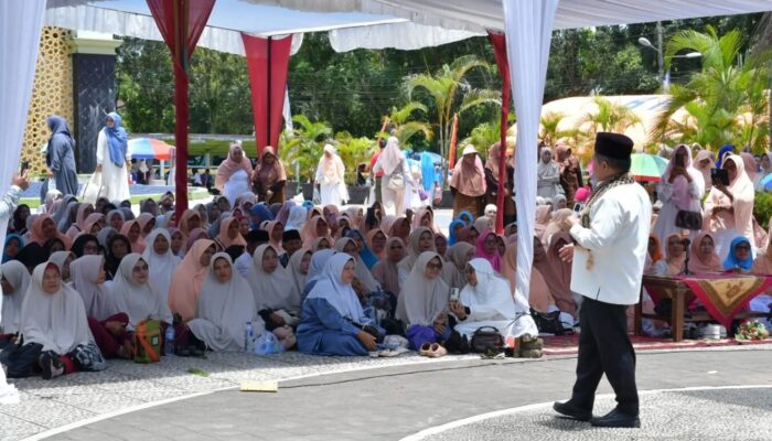 Ribuan Jemaah Padati Lubuk Basung, Bupati Agam Benni Warlis Gaungkan Pesan Khusus di Forum Yasin Sumbar