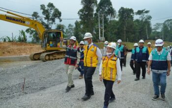 Gubernur Mahyeldi Tinjau Proyek Fly Over Sitinjau Lauik: Masalah Lahan Tuntas, Fisik Mulai Berjalan