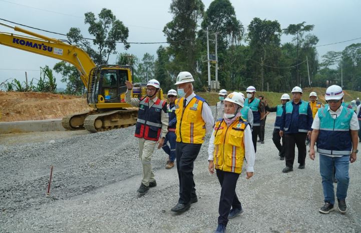 Gubernur Mahyeldi Tinjau Proyek Fly Over Sitinjau Lauik: Masalah Lahan Tuntas, Fisik Mulai Berjalan
