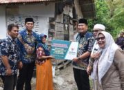 Wali Kota Pariaman Letakkan Batu Pertama RTLH, Lansia Dastri Marni Terima Bantuan Rp20 Juta