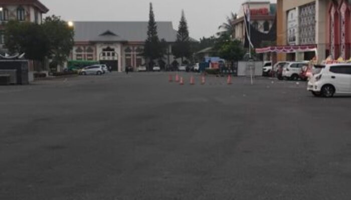 Kualitas Udara Padang Masuk Kategori Tidak Sehat, Wako Fadly Amran Instruksikan Warga Pakai Masker PM2.5