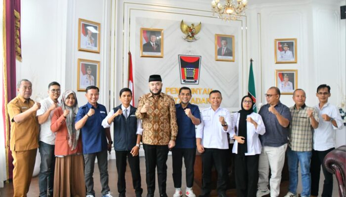 Peradi Run 2026 Targetkan 2.000 Peserta, Fadly Amran Siap Dukung Sport Tourism Padang