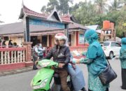 Tanggap Kabut Asap: Pemkab Padang Pariaman Tebar Masker Gratis untuk Pelajar dan Pengendara