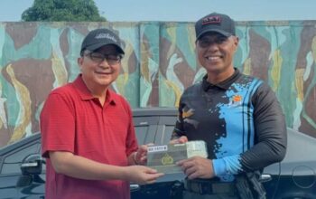 Perkuat Garda Keamanan, BI Hibahkan Armada Roda Empat ke Satbrimob Polda Sumbar