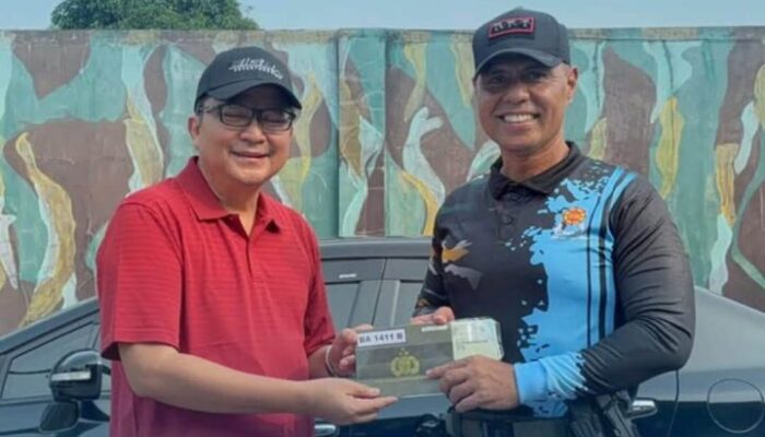 Perkuat Garda Keamanan, BI Hibahkan Armada Roda Empat ke Satbrimob Polda Sumbar