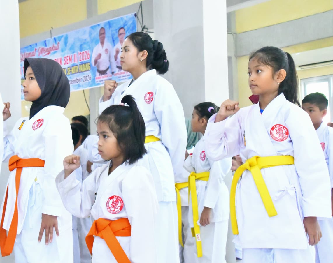 245 Karateka dari 18 Dojo Ikuti Ujian Lemkari Padang