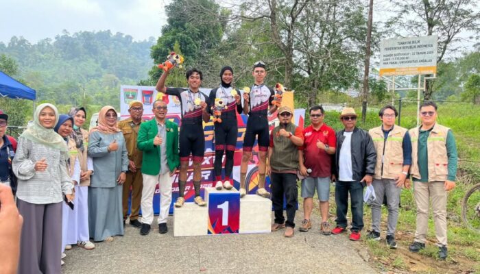 Padang Kembali Berjaya, Emas Cross Country Relay Porprov XVI Diraih dalam 15 Menit 14 Detik
