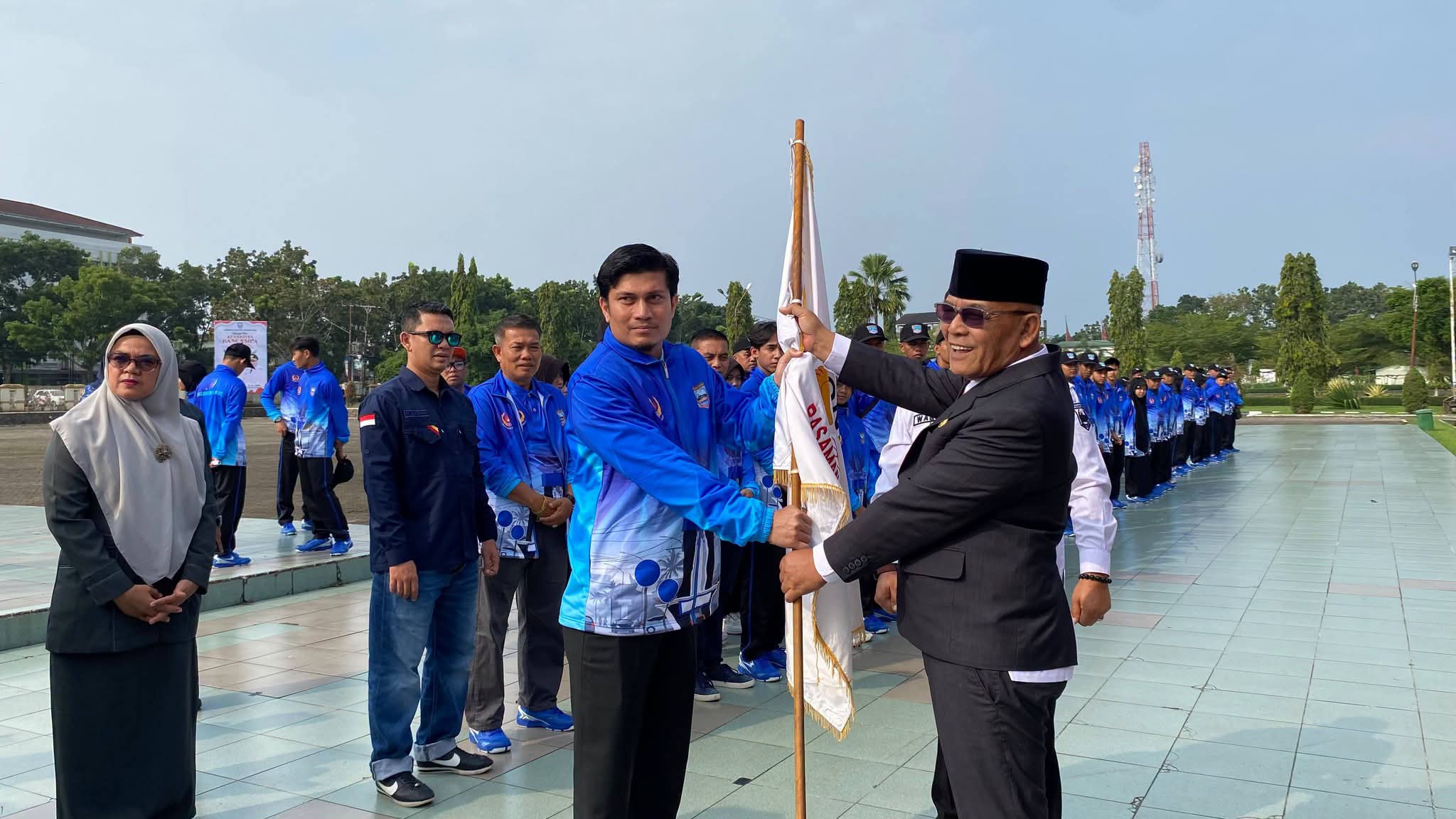 Bupati Yulianto Lepas 560 Kontingen Porprov XVI Pasbar, Target Prestasi dan Jaga Sportivitas