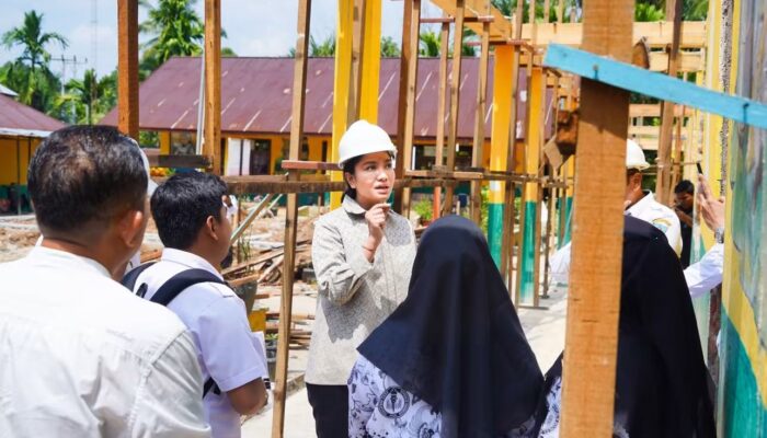 Bupati Annisa Bawa Rp48 Miliar, 87 Sekolah di Dharmasraya Direvitalisasi