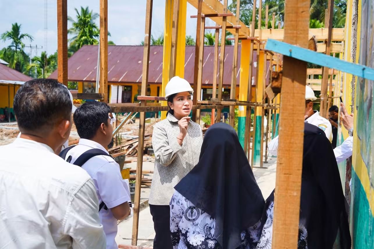 Bupati Annisa Bawa Rp48 Miliar, 87 Sekolah di Dharmasraya Direvitalisasi