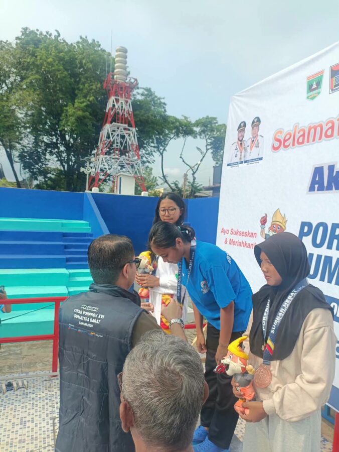 Porprov Sumbar 2026: Raysa Razelin Alhabi Sumbang Emas Perdana Renang Payakumbuh