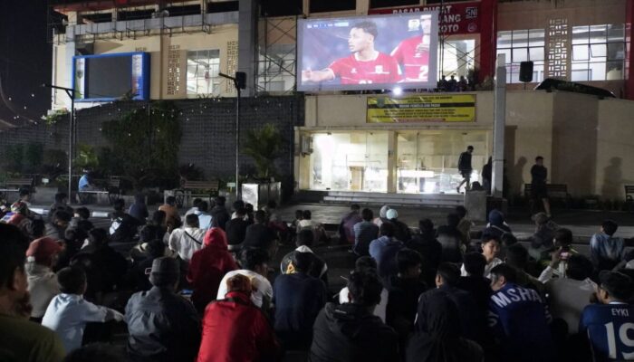 Indonesia Juara ASEAN Cup 2026, Nobar di Pasar Pusat Padang Panjang Pecah oleh Euforia