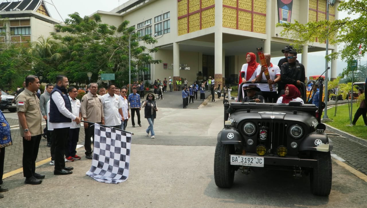 pelepasan kirab api obor porprov