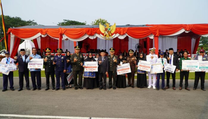 Hari Kesaktian Pancasila, Pemko Padang Beri Penghargaan Pengelola Sampah hingga 6 Becak Motor